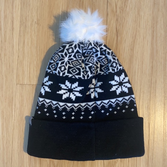 Winter Bennie - Picture 4 of 5